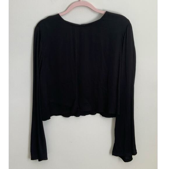 Velvet Black bell sleeve button back shirt size large - Picture 1 of 6